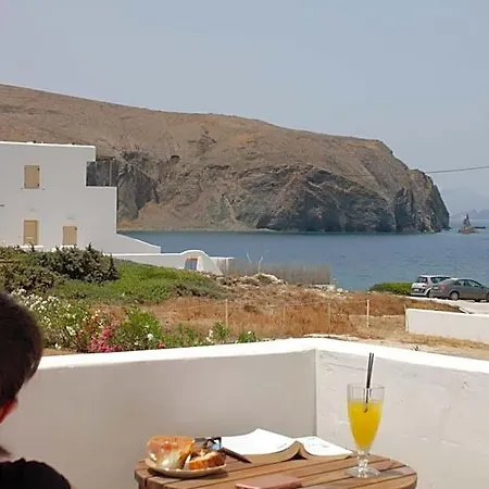Hotell V-rooms In Milos Cyclades *